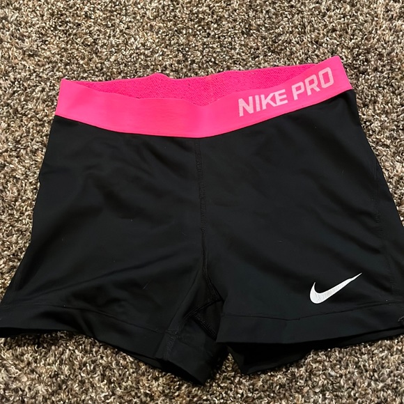 Nike Pants - Nike pro